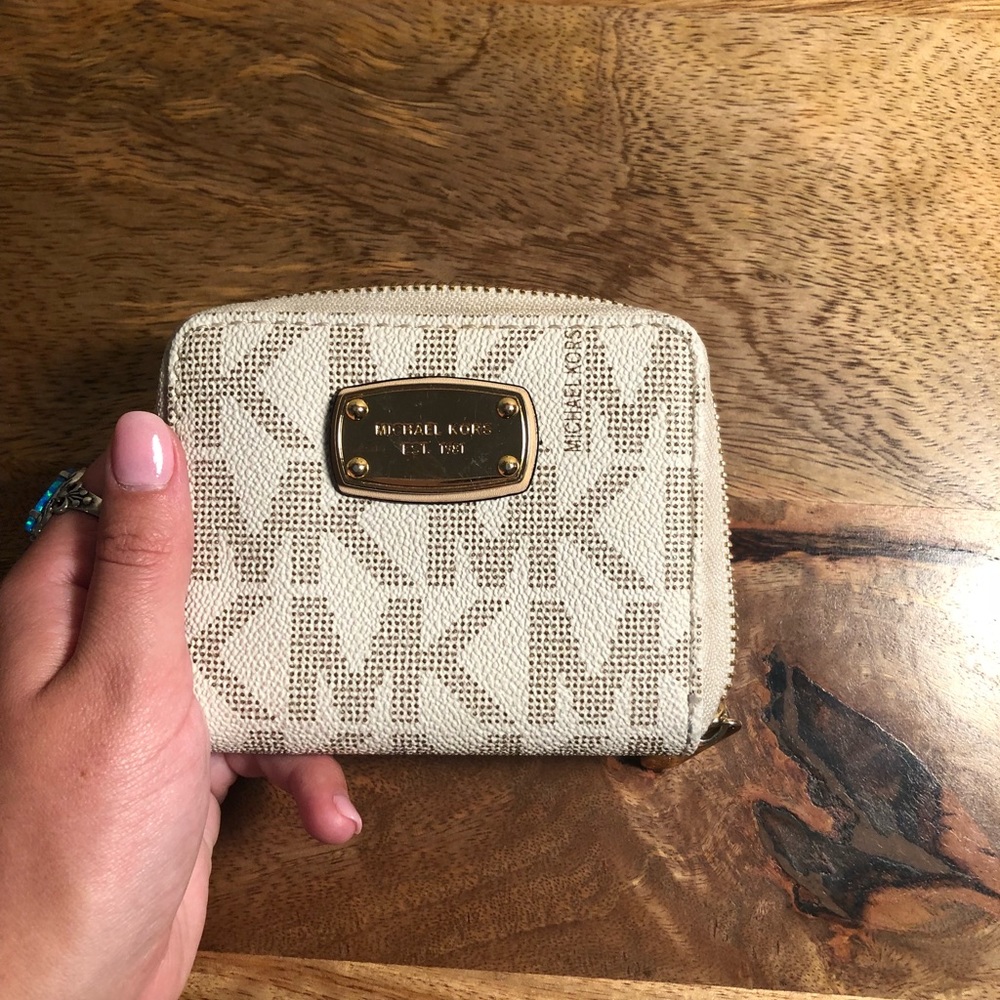 Small Michael Kors Wallet